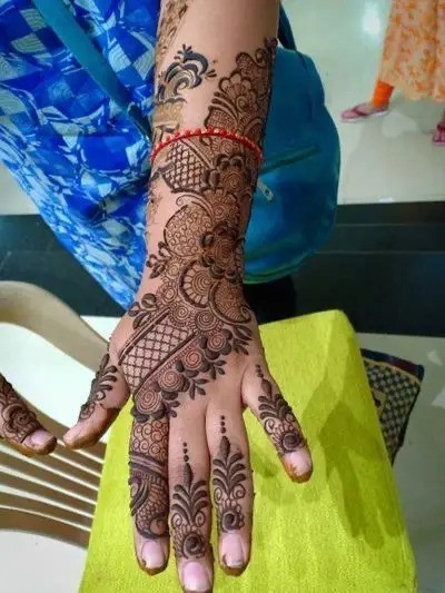 Arabic mehndi designs back hand.jpg